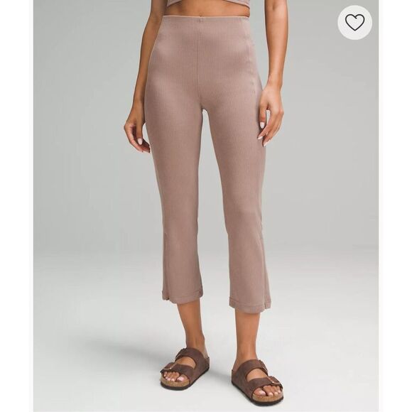 $138 Lululemon Ribbed Softstreme Zip-Leg High-Rise Cropped Pant 25" size 2 - Picture 1 of 7